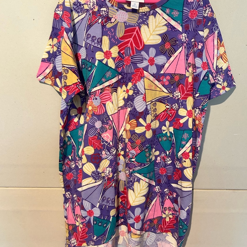 LuLaRoe Purple and Red Short Sleeve Tee